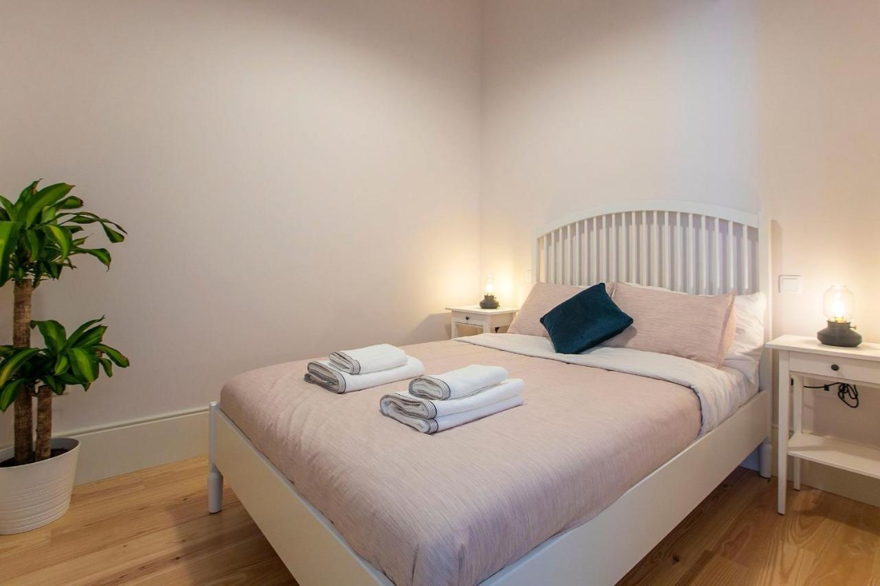 Lovelystay - 2Br Flat With Ac In Duque De Loule Porto Dış mekan fotoğraf