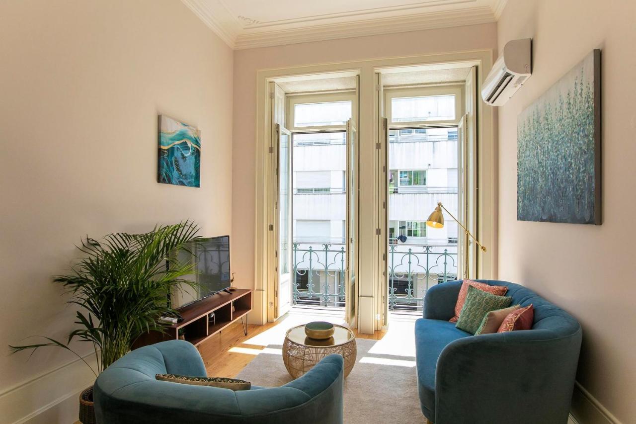 Lovelystay - 2Br Flat With Ac In Duque De Loule Porto Dış mekan fotoğraf