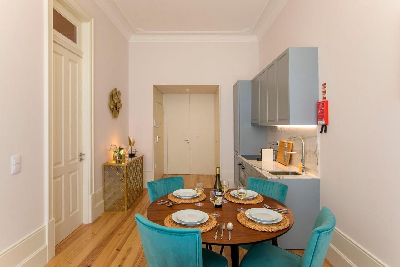 Lovelystay - 2Br Flat With Ac In Duque De Loule Porto Dış mekan fotoğraf