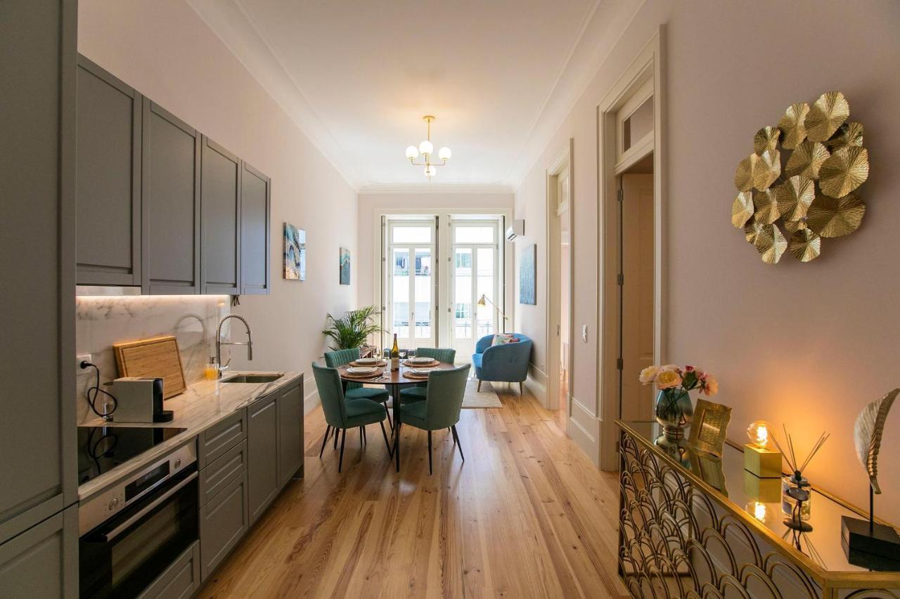 Lovelystay - 2Br Flat With Ac In Duque De Loule Porto Dış mekan fotoğraf