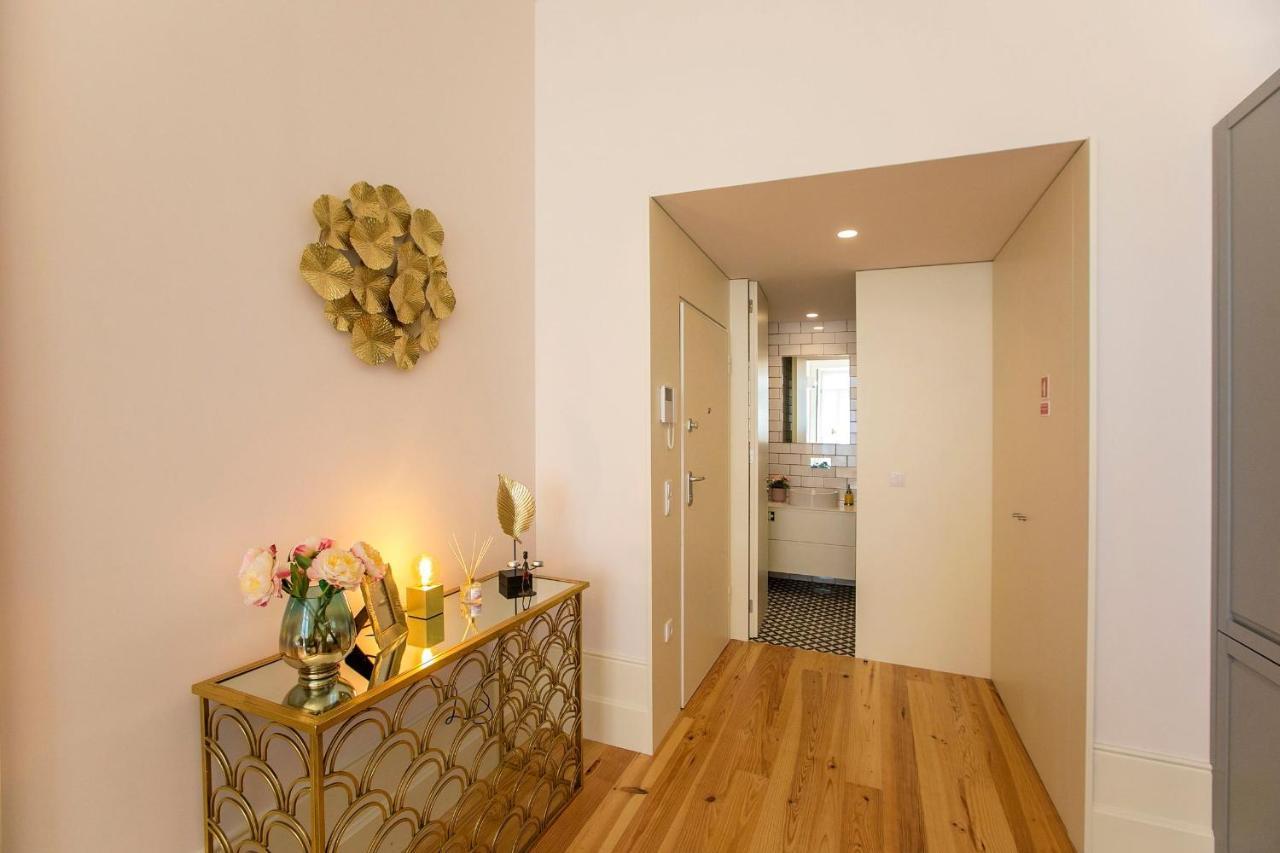 Lovelystay - 2Br Flat With Ac In Duque De Loule Porto Dış mekan fotoğraf